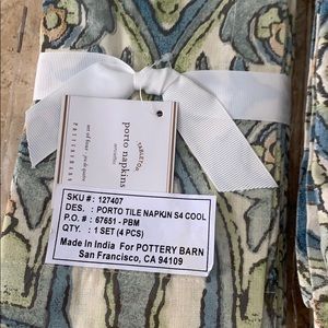 Pottery Barn Set of 8 Napkins